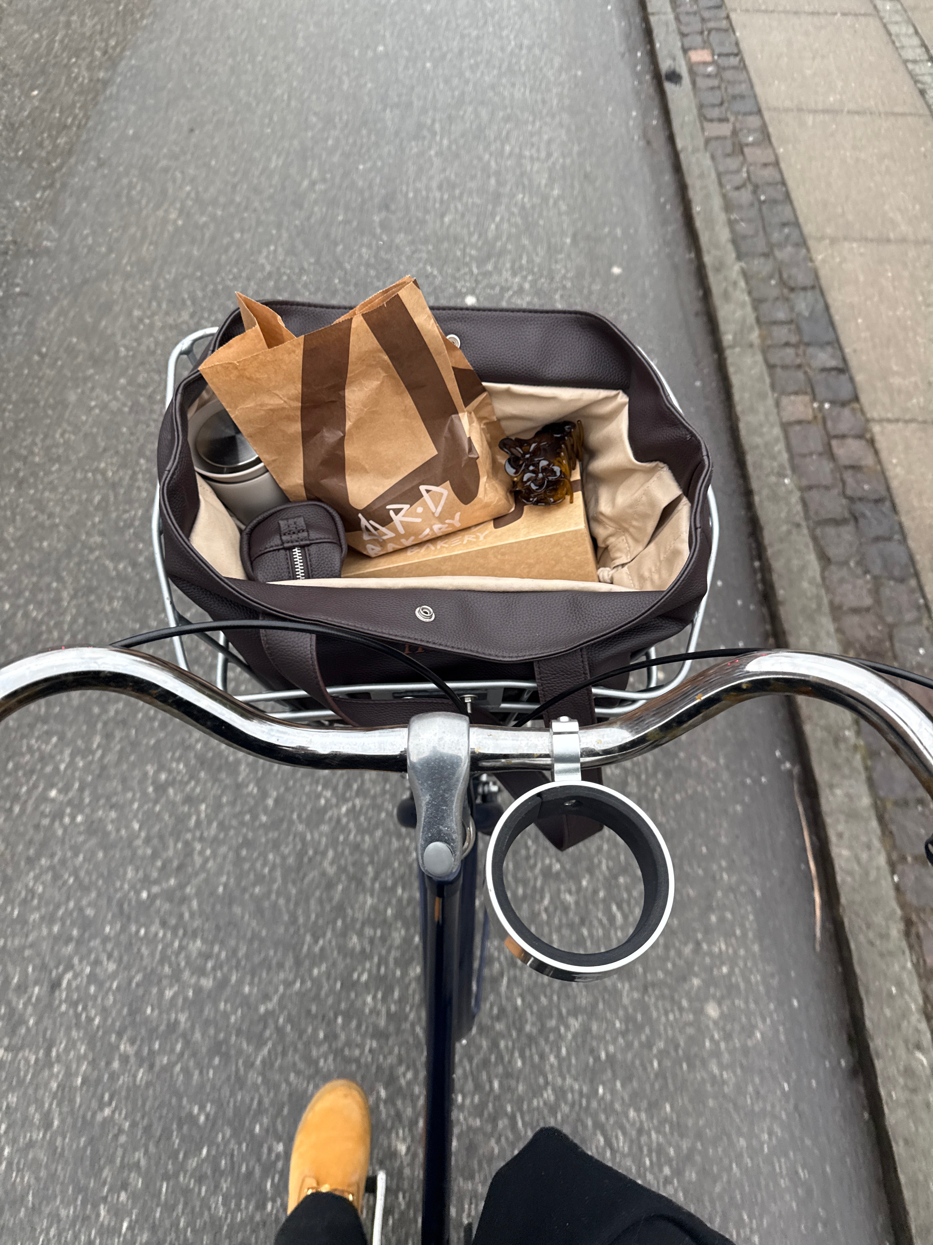 The Shopper Bag – vegan leather