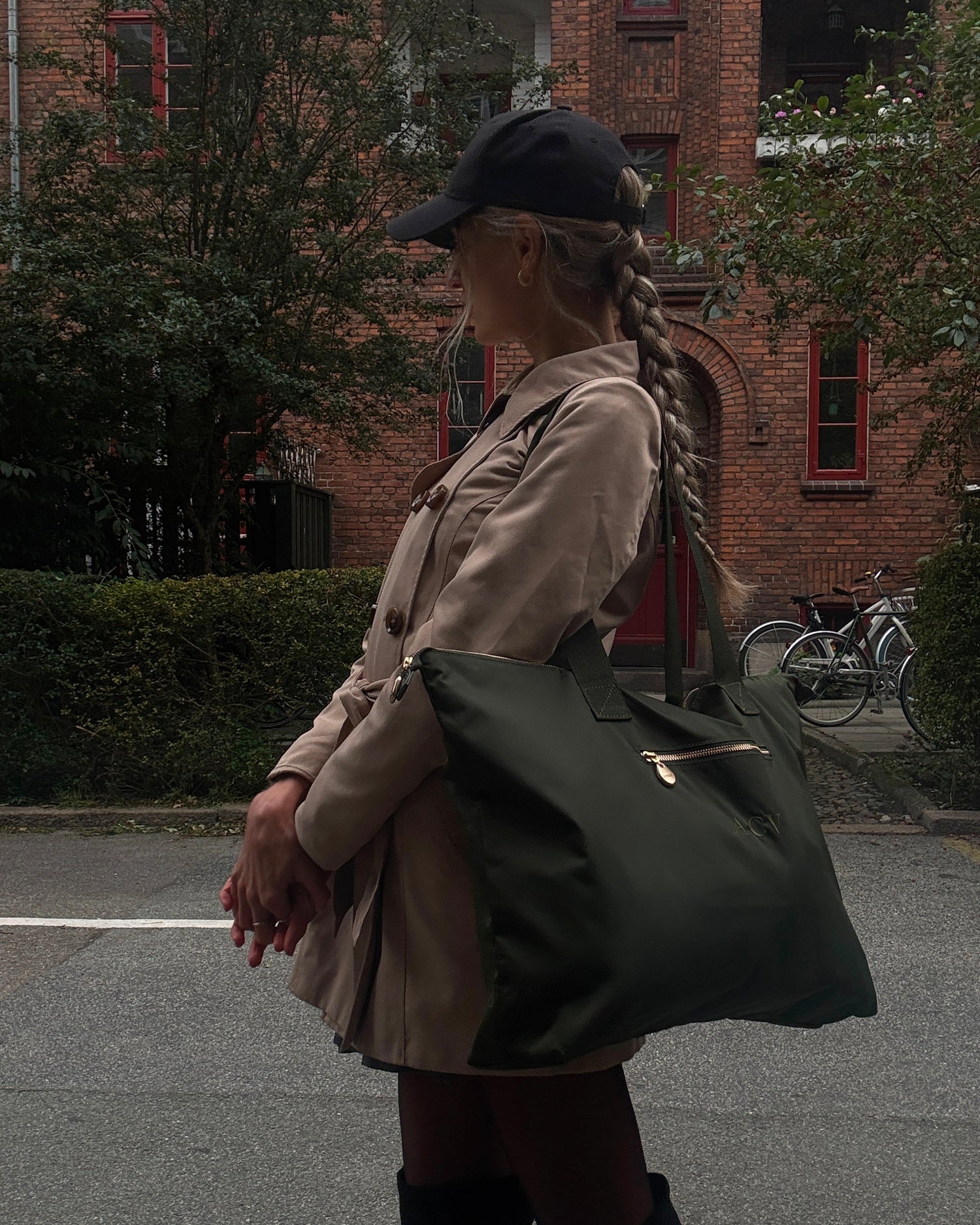The Shopper Bag w. zipper
