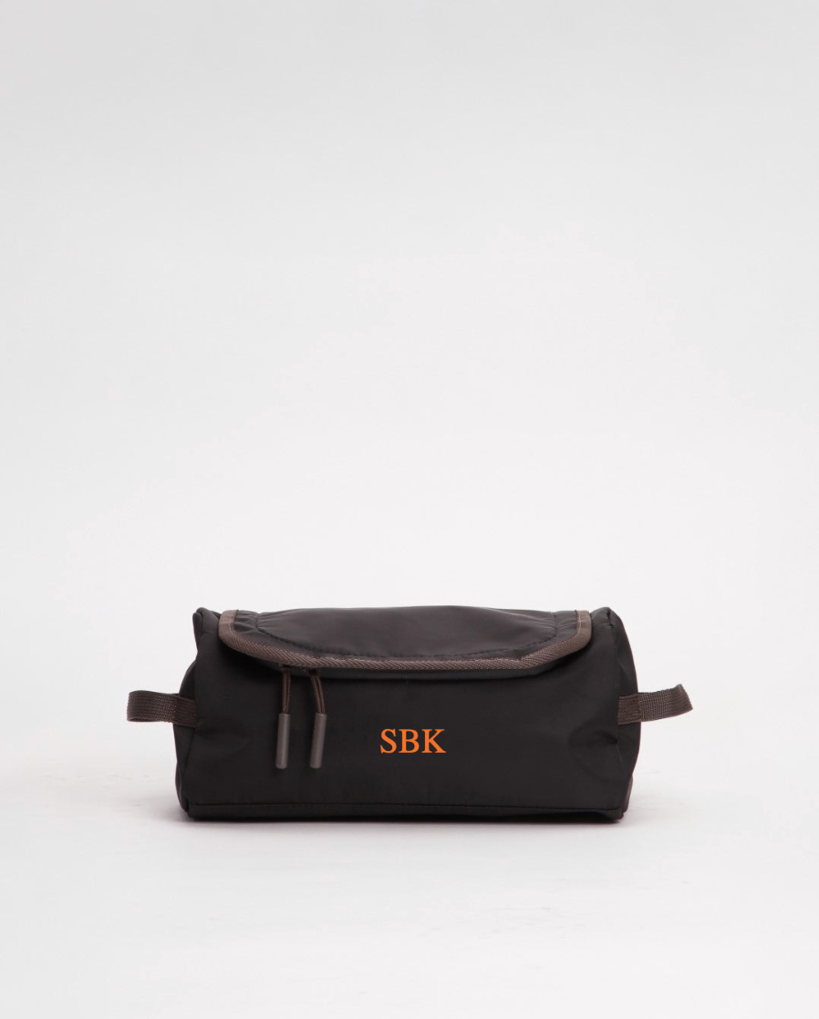 The Hanging Toiletry Bag – waterproof